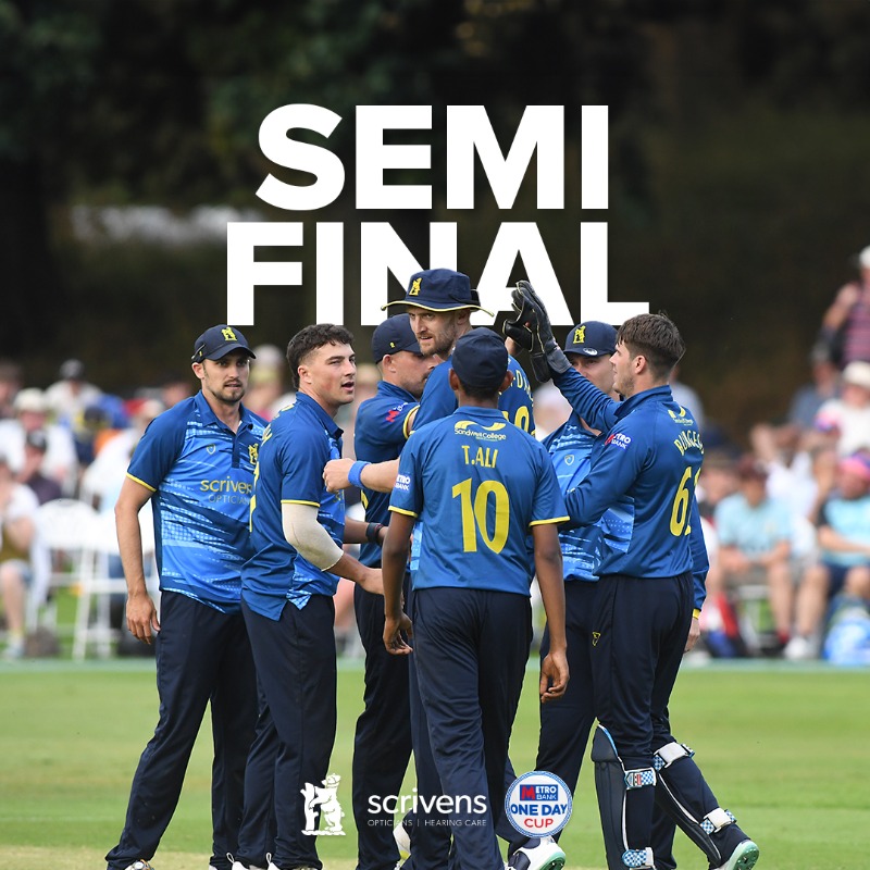 WarwickshireCCC's tweet photo. 𝗕𝗘𝗔𝗥𝗦 𝗜𝗡𝗧𝗢 𝗦𝗘𝗠𝗜 𝗙𝗜𝗡𝗔𝗟 🥳🥳🥳

What a win... HOW GOOD WAS THAT!!!

We will face Glamorgan in Sunday's semi-final after a miraculous Edgbaston victory! 🤩

🐻#YouBears | #WARvWOR