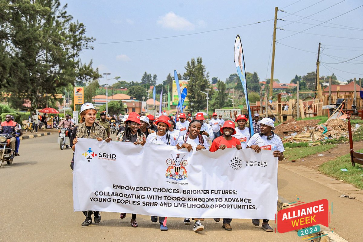 rhrn_ug's tweet photo. Young people at the forefront. The #AllianceWeek24 has been focusing on integrating sexual reproductive health into livelihood opportunities. The city, cultural and district leaders have appreciated the change created by our programme. https://t.co/apPEi3QTan