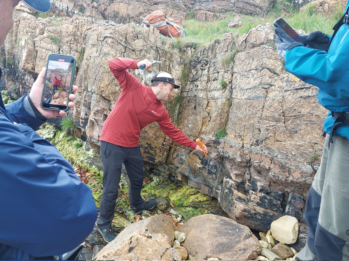 Happy to have played a (small) part in this excellent research. Well done Elias!