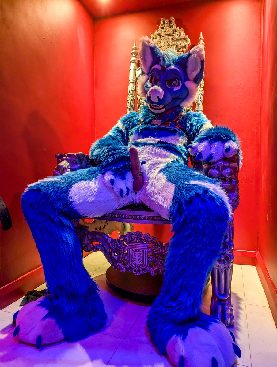 The king has something tasty for you 😏

📸: <a href="/XeiLionAD/">Xei Lion 🔜 FWA | CFz</a>