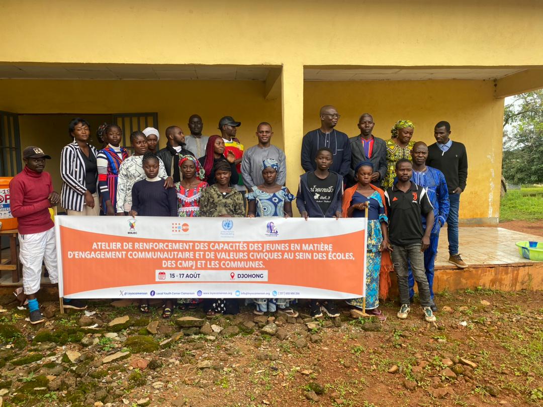 loyocameroon's tweet photo. Under the #PBF #Pronec #Project, we are engaging 1⃣3⃣0⃣youth leaders in5⃣communities in the #East #North 🇨🇲in a training on moral,civic,entrepreneurial rearmament&community involvement techniques to foster networks for peacebuilding at community level @UNFPACameroon @Minjec00237 https://t.co/3RLXi04FJZ