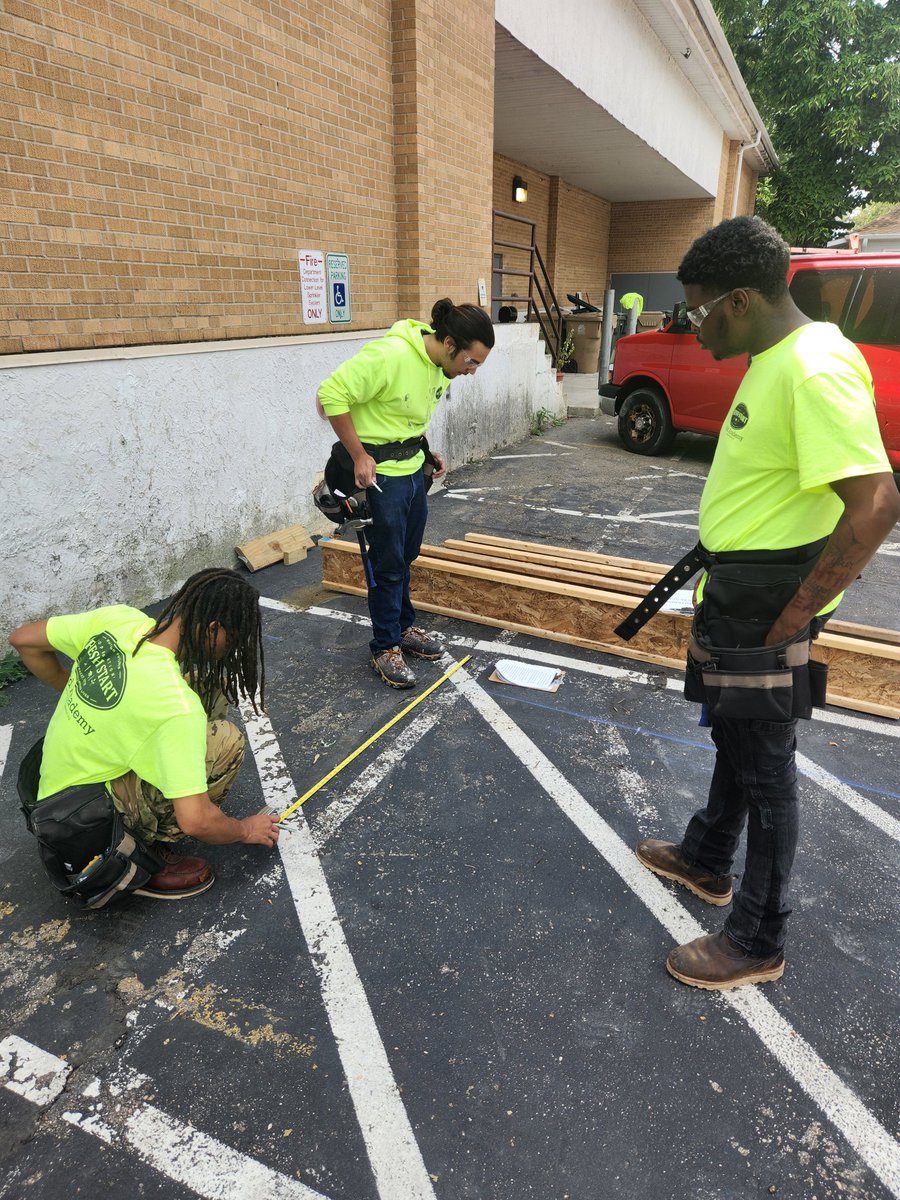 OFS Construction Training Manger, Mike Price, spent this week training Build Academy participants in parallel, perpendicular, plumb, level, and square training, as well as tape measure practices.

Continue the great work!
#ofs #buildacademy #training #construction