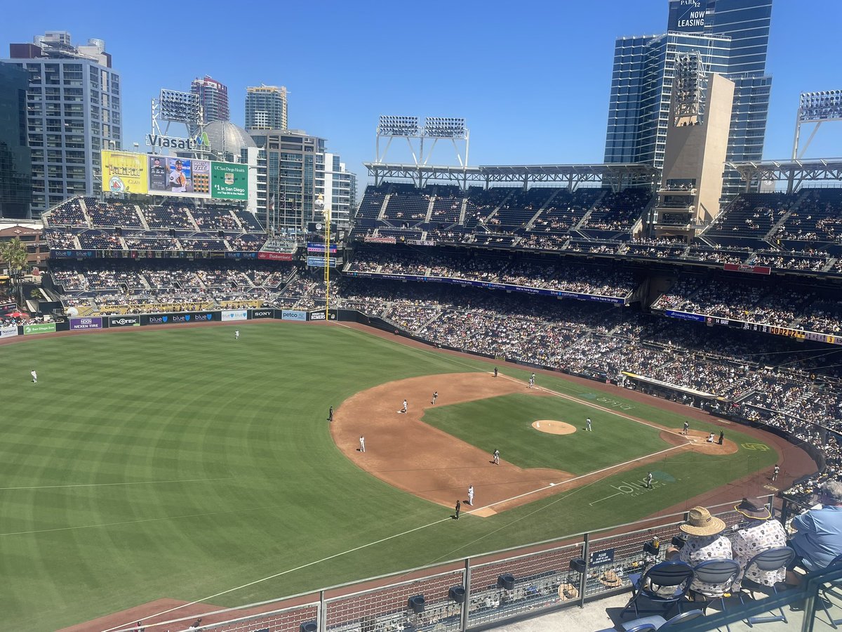 Fantastic trip to San Diego so far and a wedding celebration today to look forward to🍾🎉🕺