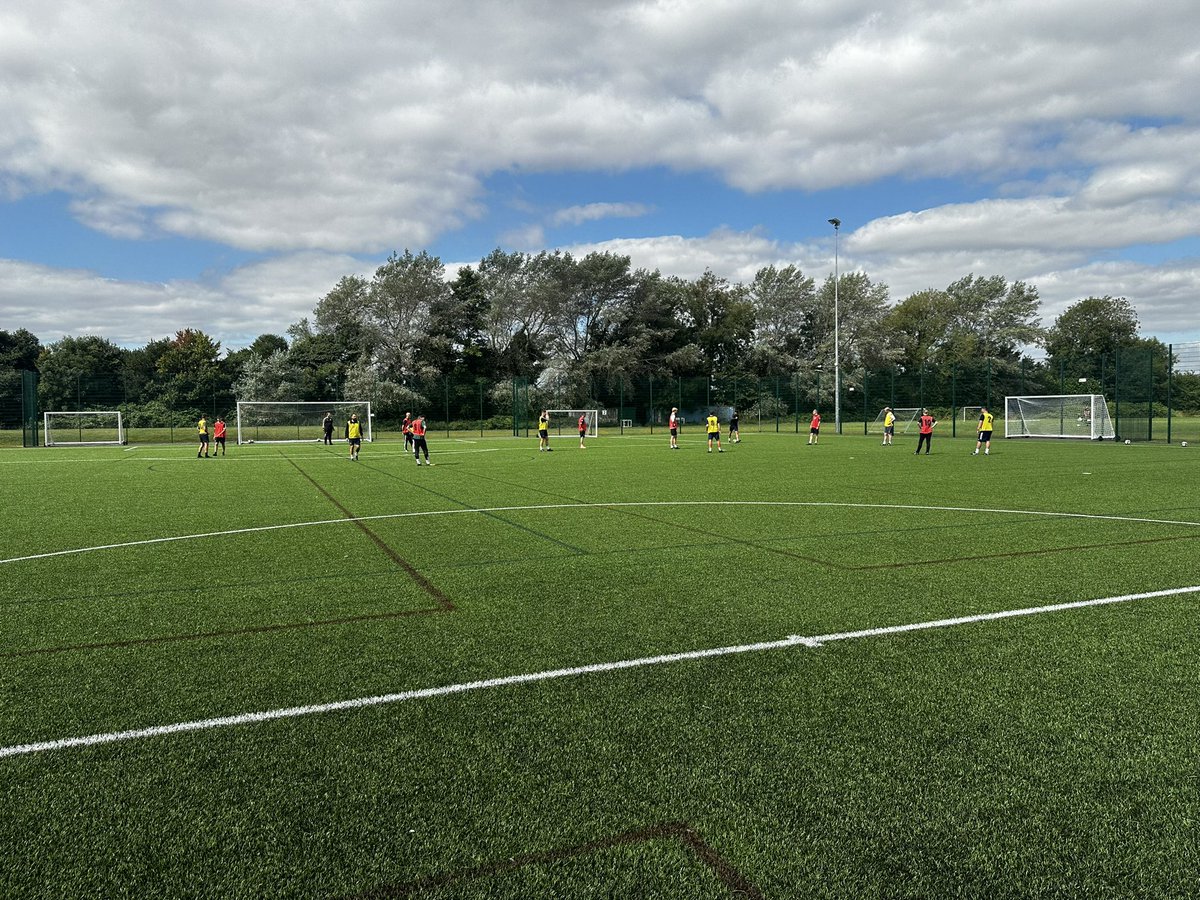 Lee Parkinson tweet media