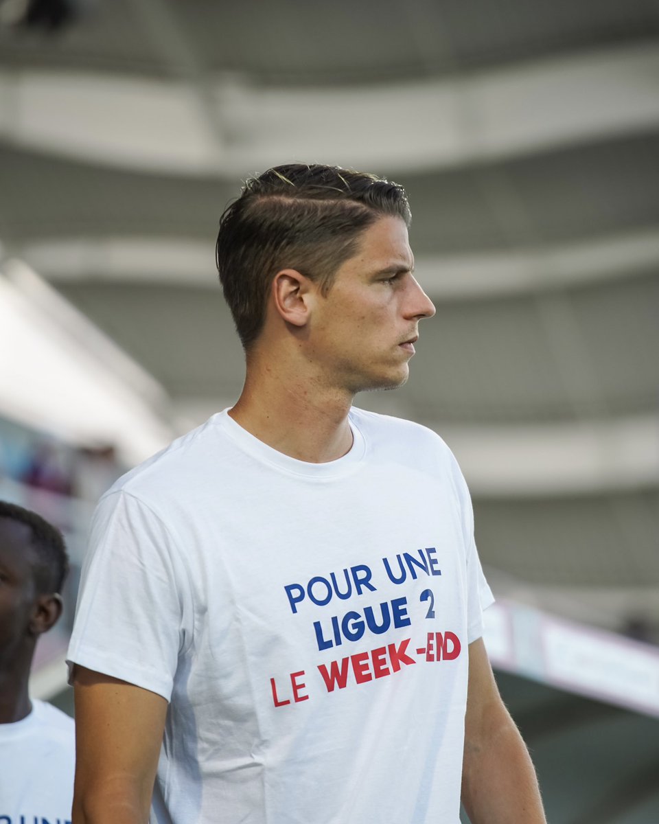 👕 Pour une Ligue 2 le week-end 🔴🔵

🔜 #CF63PAUFC