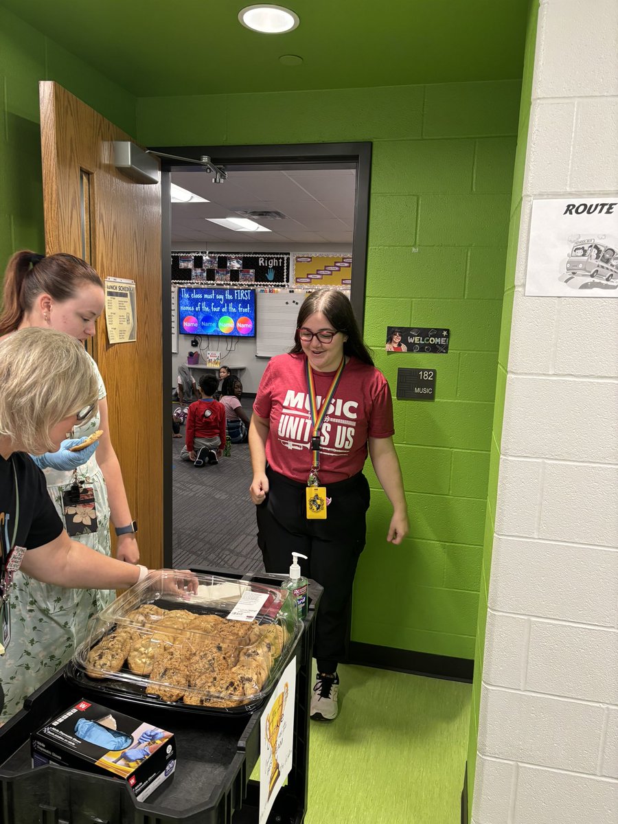 EaglesWelborn's tweet photo. Sweetening the start of the school year! Our amazing ICS team spreading joy one cookie at a time on day 3 at Welborn Elementary! #WelbornEagles #SmartCookies πͺ https://t.co/ZMpdopbpw2