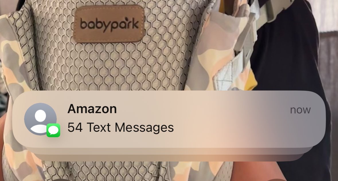 Kon12Soc's tweet photo. @AmazonAE @AmazonHelp this is mom stops few more I’m just few minutes and more coming may be you send me some gifts 🎁😛 https://t.co/lz1bjcyfjN