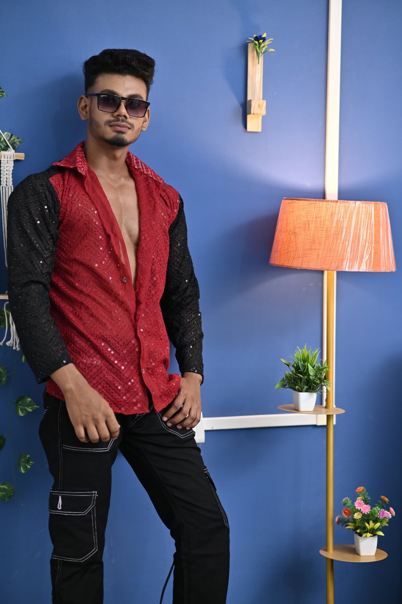 GuptaDhana78728's tweet photo. ❤😍
#linglingkwong #LE_SSERAFIM #justiceformoumitadebnath #GranHermanoChile #model #fashion #assam #modelman https://t.co/2iOf3ICW5R