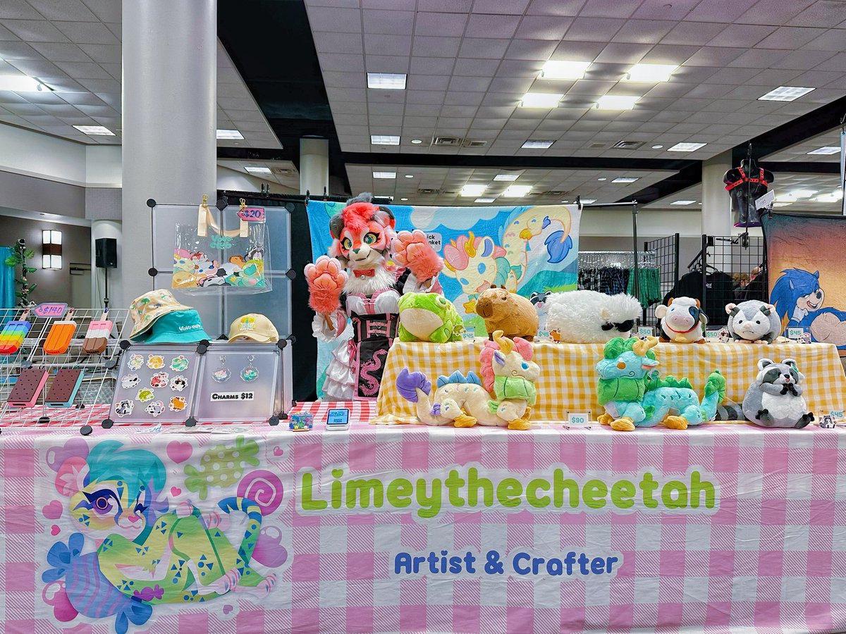 Day1 <a href="/FurrySiesta/">Furry Siesta - Follow us on BSKY!</a>! We are open!!🎉🎉
We have all my <a href="/vovoclubshop/">🩵✨vovo club✨🩵</a> plushies available as well as POP FANs! 🧸🍦
Please stop by my friends!(ง˃̀ꄃ˂́)۶✨
#furrycon #dealersden #furryartist