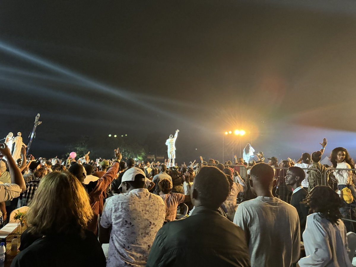 Mutalma's tweet photo. Today… I am very disappointed at Fenon Events. @FenonRecords You can’t make sure a nice stage and do such terrible sound! Kingdom tour Kampala is great but the sound is just so so terrible oba horrible! https://t.co/p8Kl1zx58F