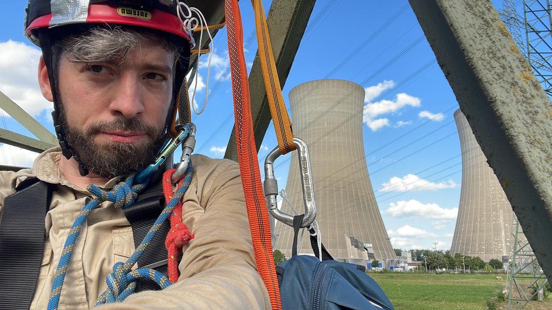 Nuclear Hazelnut 👷🏻♀️ tweet media