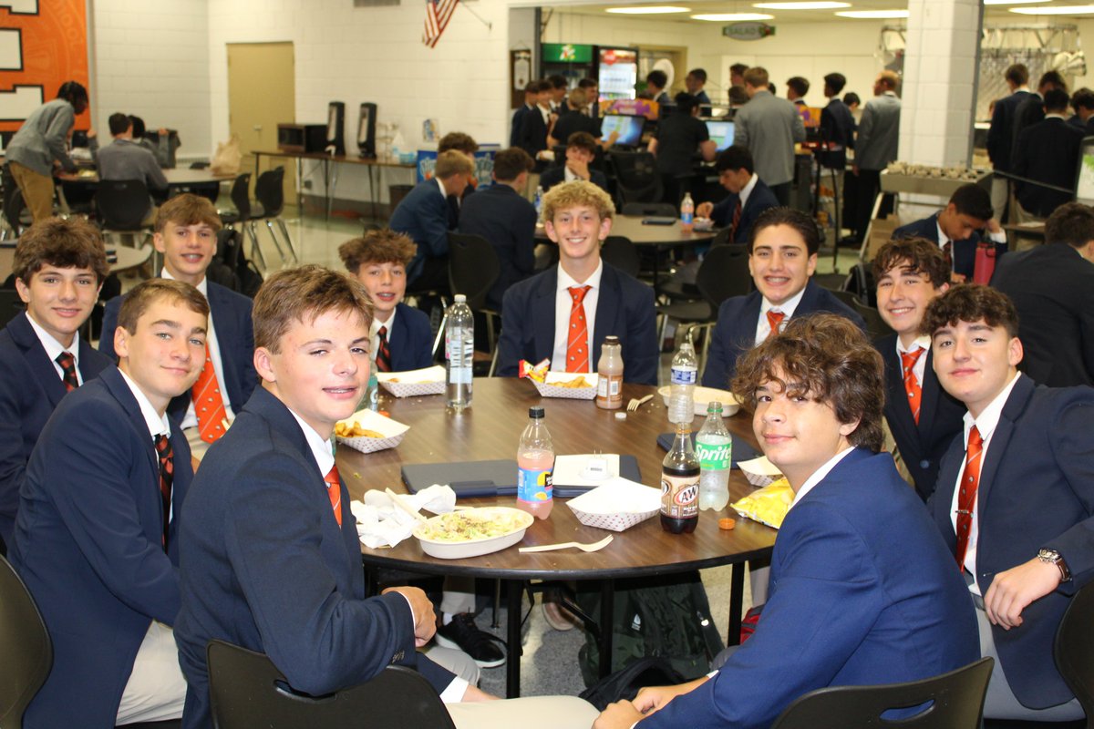 BroRiceWarriors's tweet image. Yesterday was an exciting day on campus as we welcomed our Class of 2028! Our Core Leaders and faculty/staff guided our Warriors around for an orientation day filled with many of the need to knows at Rice. From finding their classes to learning the school fight song, our freshmen…