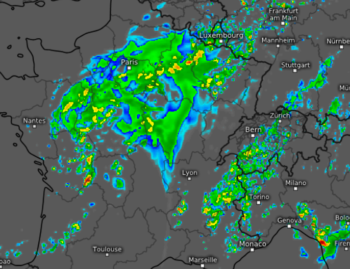 StormTrackUK_'s tweet photo. 🌧️ Moderate Rainfall Warning for Northern France! Expect prolonged rain with over 20 cm already recorded. Flooding risks are high, especially near rivers. Stay safe and informed! #FranceWeather #FloodWarning 🚨 https://t.co/HqvnDSIcjE