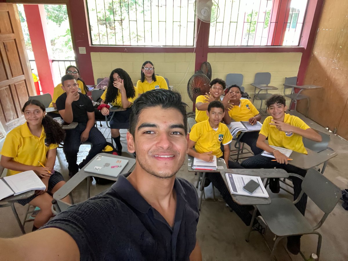 🚨 Kids on Roatan just received 775.778 sats (~$460) for their education efforts on <a href="/Get_Yzer/">Yzer⚡️</a>.

👇This is how our new project "Miners4Kids" works:

We decided to run an experiment.

"What if we connected one miner we have in Paraguay and make it mine #bitcoin directly for kids on