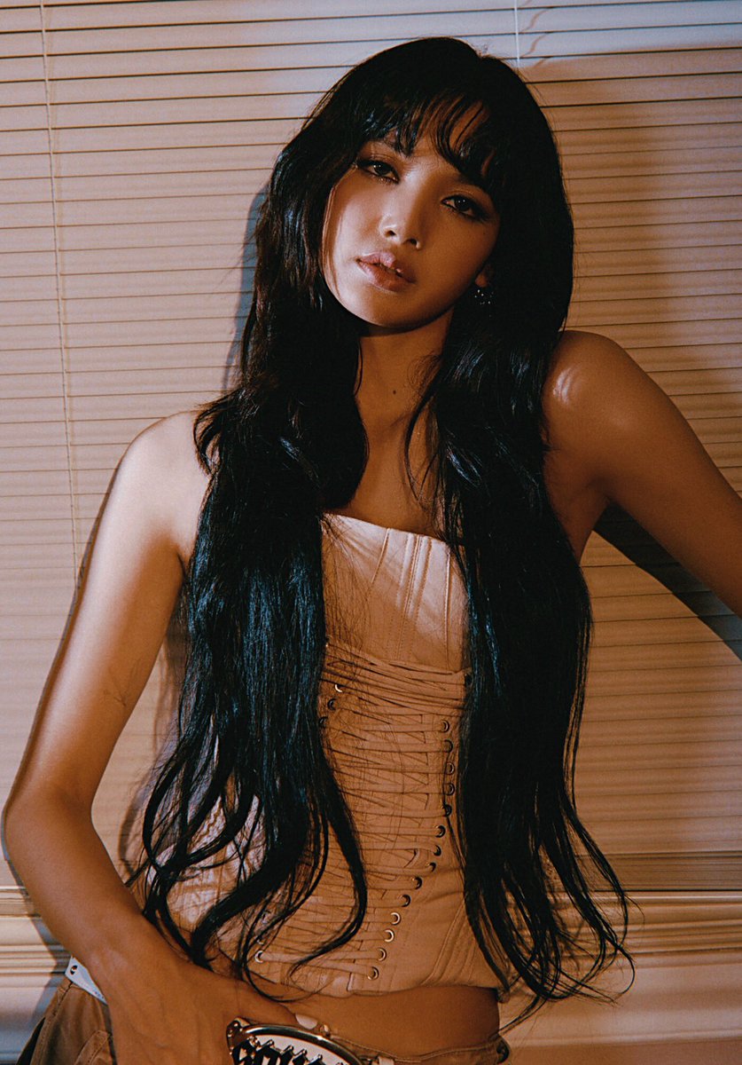 LISANATIONS tweet media