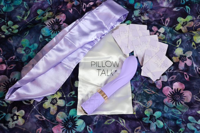Did the @BMS_Factory Pillow Talk Sassy Vibrator REALLY bring the sass? Find out tomorrow on https://t<a class="tags" target="_blank" title="On Twitter" href="/?out=eyJ0eXAiOiJKV1QiLCJhbGciOiJIUzUxMiJ9.eyJpYXQiOjE3MzA0MjA4NjUsImlzcyI6InR3cG9ybnN0YXJzLmNvbSIsIm5iZiI6MTczMDQyMDg2NSwiZXhwIjoxNzYxOTU2ODY1LCJyZWRpcmVjdF91cmwiOiJodHRwczovL3R3aXR0ZXIuY29tL0JNU19GYWN0b3J5In0._VDohEZNUqXQYomrHL7zCA-JRvaTPPUcHRVaIl1D1eULa8JqYMfkrXo3IWS5HZkBjQx4RPu3Y2NPHrts_gB-IQ">@BMS_Factory</a><a href="/tag/apclips"class="tags"><span>#apclips</span></a>