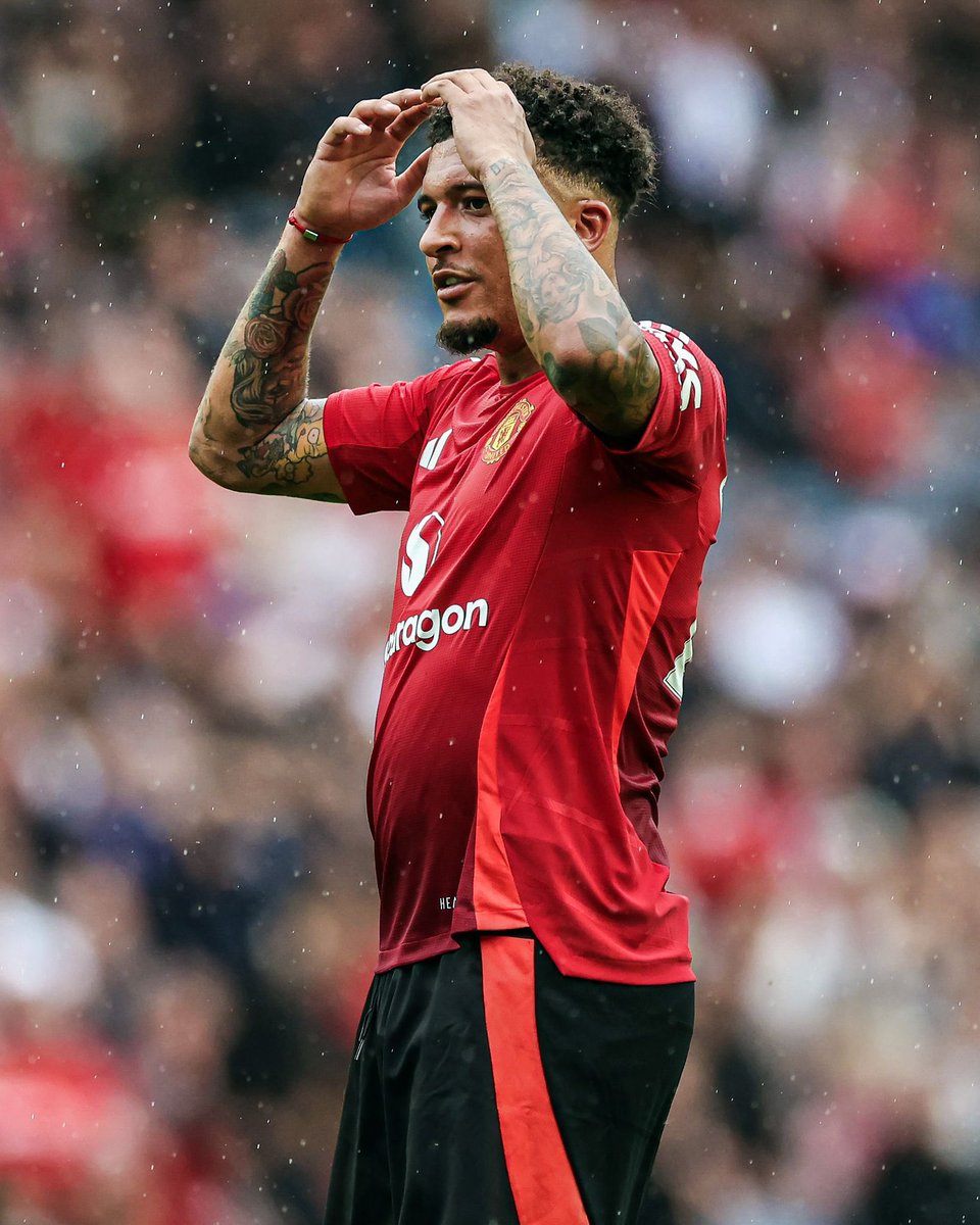 FabrizioRomano's tweet image. 🚨🔴 Jadon Sancho, NOT in the squad for Manchester United tonight.

His future remains open ahead of final two weeks of summer window, as reported today.