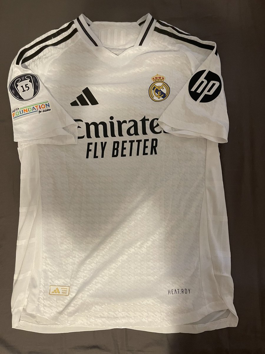 Fut_Shop tweet media