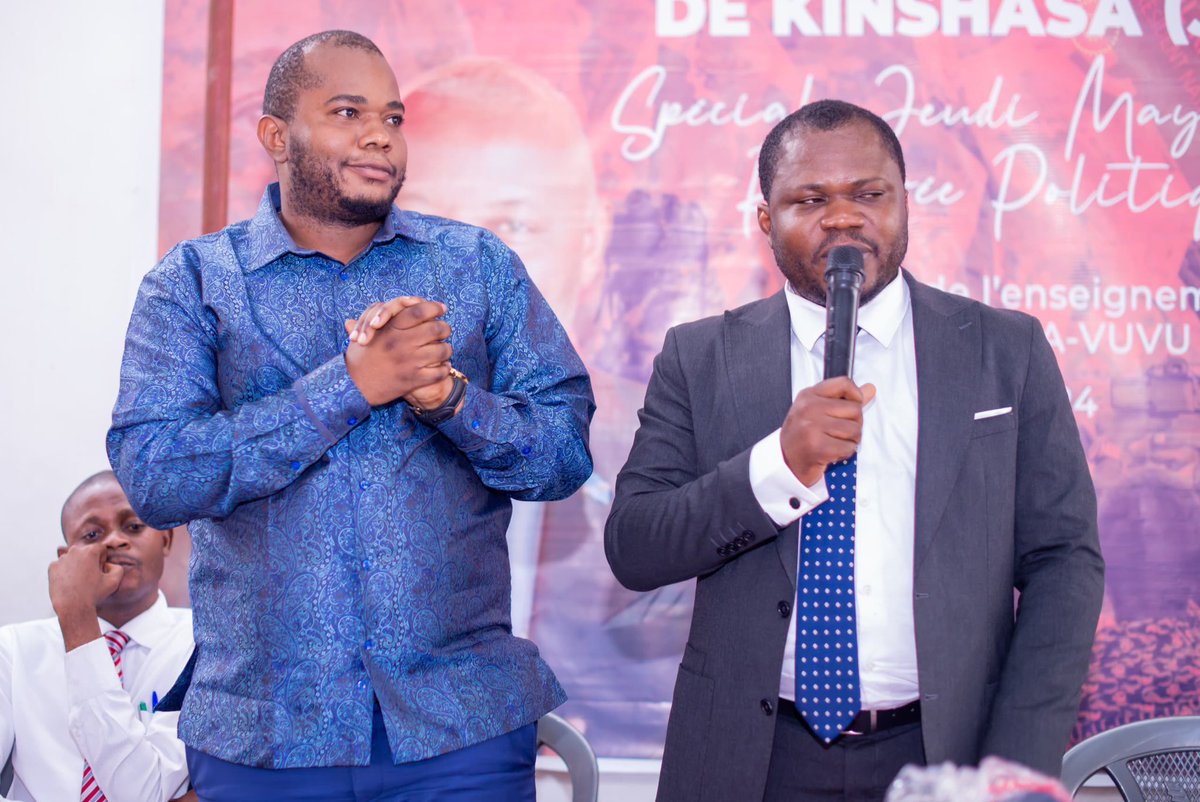 EpopoYanick's tweet image. 🚨REPRISE DES ACTIVITÉS DE LA #JIK🚨

La JIK a tenue sa rentrée politique ce jeudi 15 août 2024. L’activité était présidée par le Numéro 1 de l’UNC/ Kinshasa l’honorable @GaborienM 

Devant une foule de Bana Mboka, un seul sujet était à l’ordre du jour : #CONSOMMONS_VK @JolMongu2