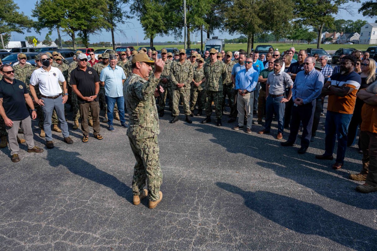 NavalSafetyCmd's tweet photo. Today, we got some face time with our new commander, Rear Adm. Daniel Martin! The Naval Safety Command met for an all hands call, where he presented awards and discussed the way ahead. Welcome aboard, sir!

#NavalSafety https://t.co/IdiRKzS7Tt