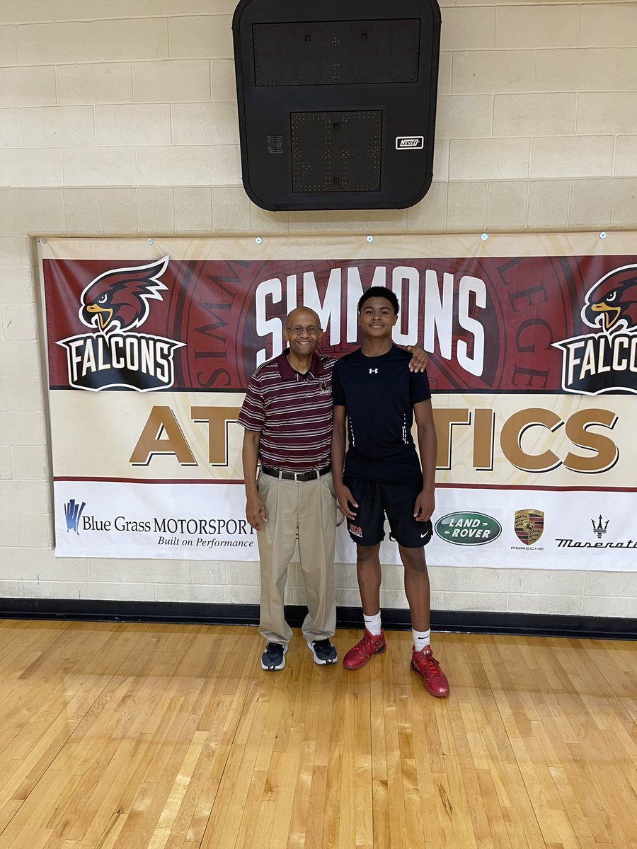 Hi1ton_'s tweet photo. Blessed to receive an offer from Simmons College of Kentucky (HBCU) ! #falconnation https://t.co/yWIHMU16Hh