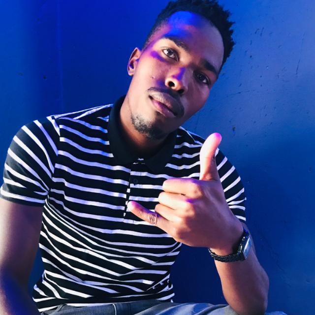 CyabongaLanga5's tweet photo. #NewProfilePic https://t.co/bql6xc2kcq