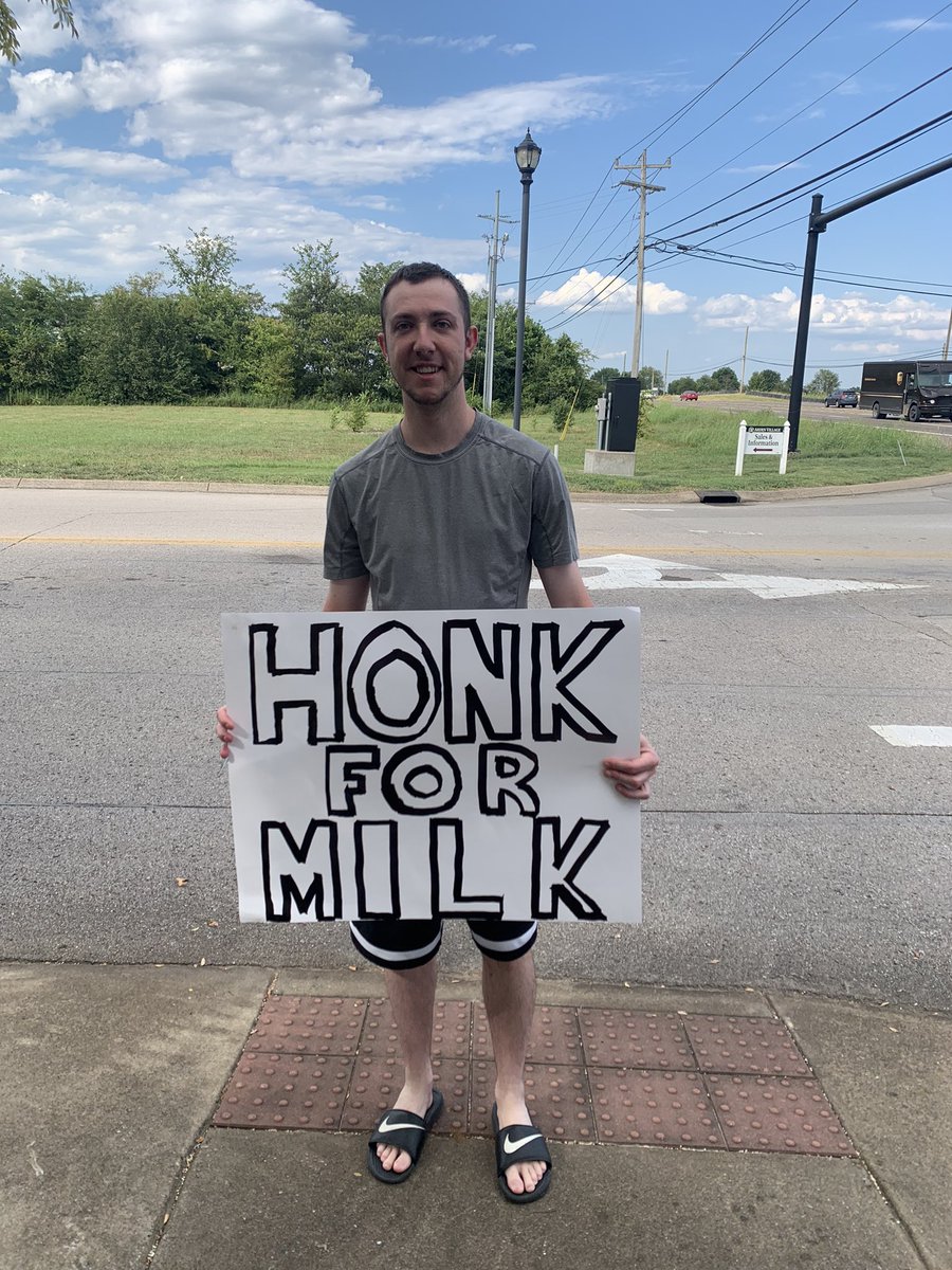 Brownie1224's tweet photo. Don’t think I’m gonna be purchasing milk anytime soon after this last place punishment @MatthewBerryTMR #FantasyLife https://t.co/0sdudKjU1X