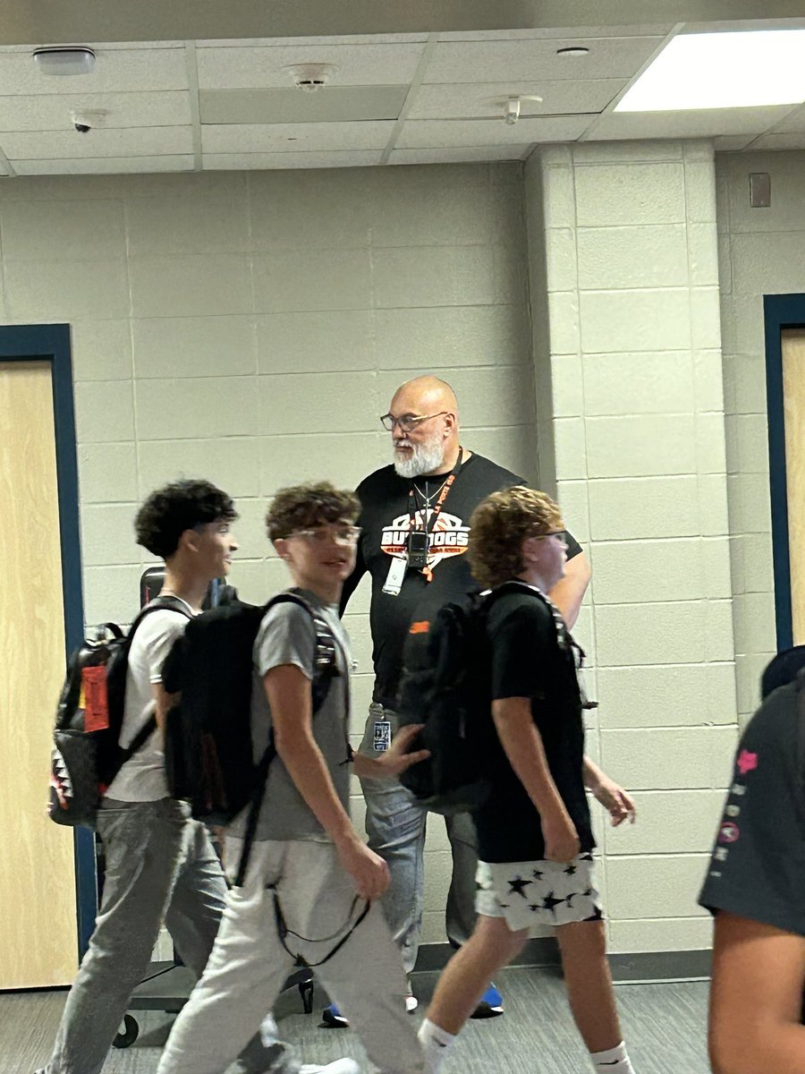 LpBigMac's tweet image. Every Friday is a Big Friday @Lpjhbullpups and we always celebrate Big Friday. What an amazing week and what awesome kids we have!!!  LPJH is coming in 24-25 💯🧡👊🏾#chooselp #LPLegacy #BestNeverRest #changemakers