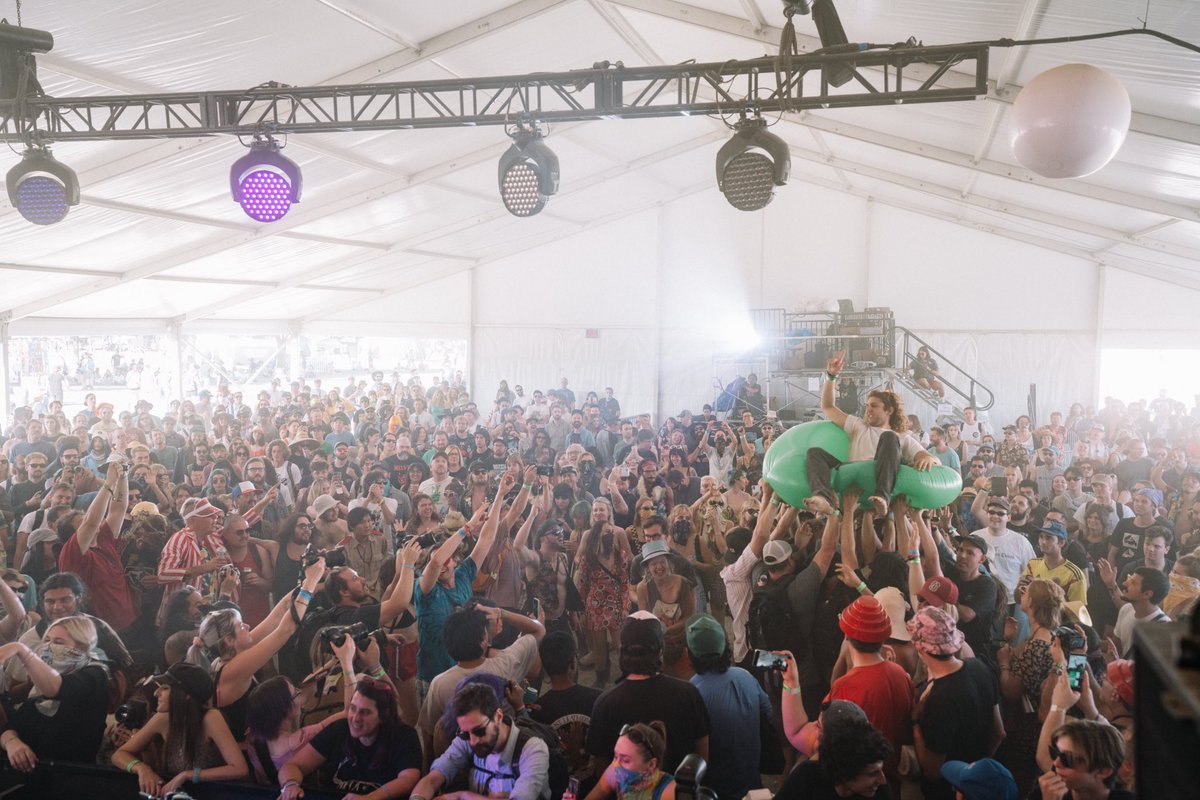 Desert Daze tweet media