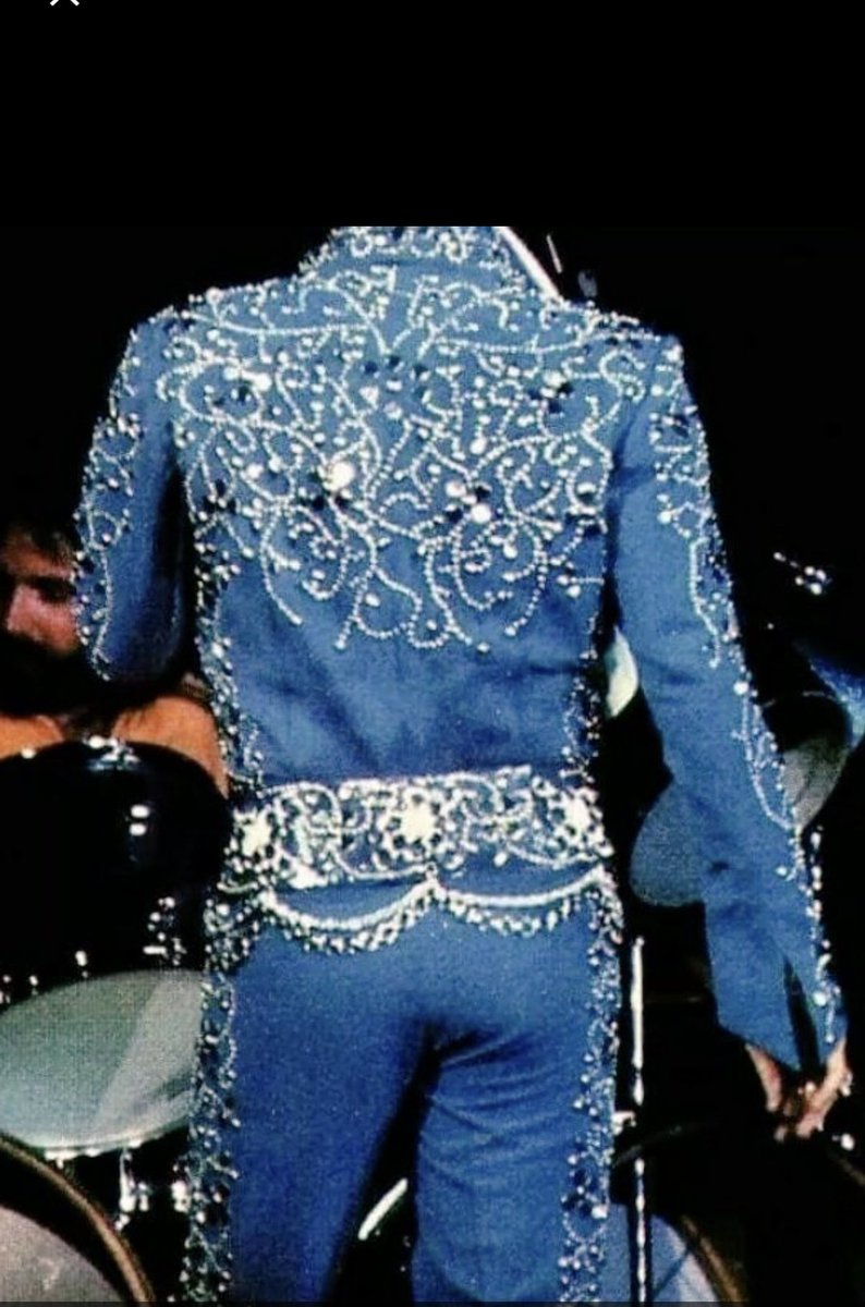 MemorableMeliss's tweet photo. Oh My Elvis Presley! 47 years ago you left behind a legacy still untouched! Thank you for all the many treasures you gave us🎸🎼🎹🎤🩷❌💋❌💋 https://t.co/NPgqTA3x5H
