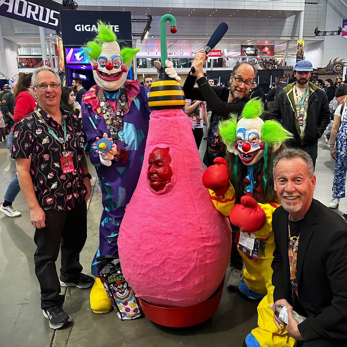 Killer Klowns From Outer Space: The Game tweet media