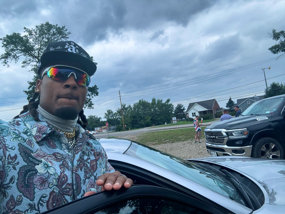 StevieJohnson13's tweet image. Fanatics of all teams— stop by our weekly tailgate on Abbot Rd. 

Look out for the #HBHF x @TreeHeadCulture Canopy. 

We’ll have gifts and good times every home game.  #HandleBizHaveFun #GoGorillaGarages #Billsmafia