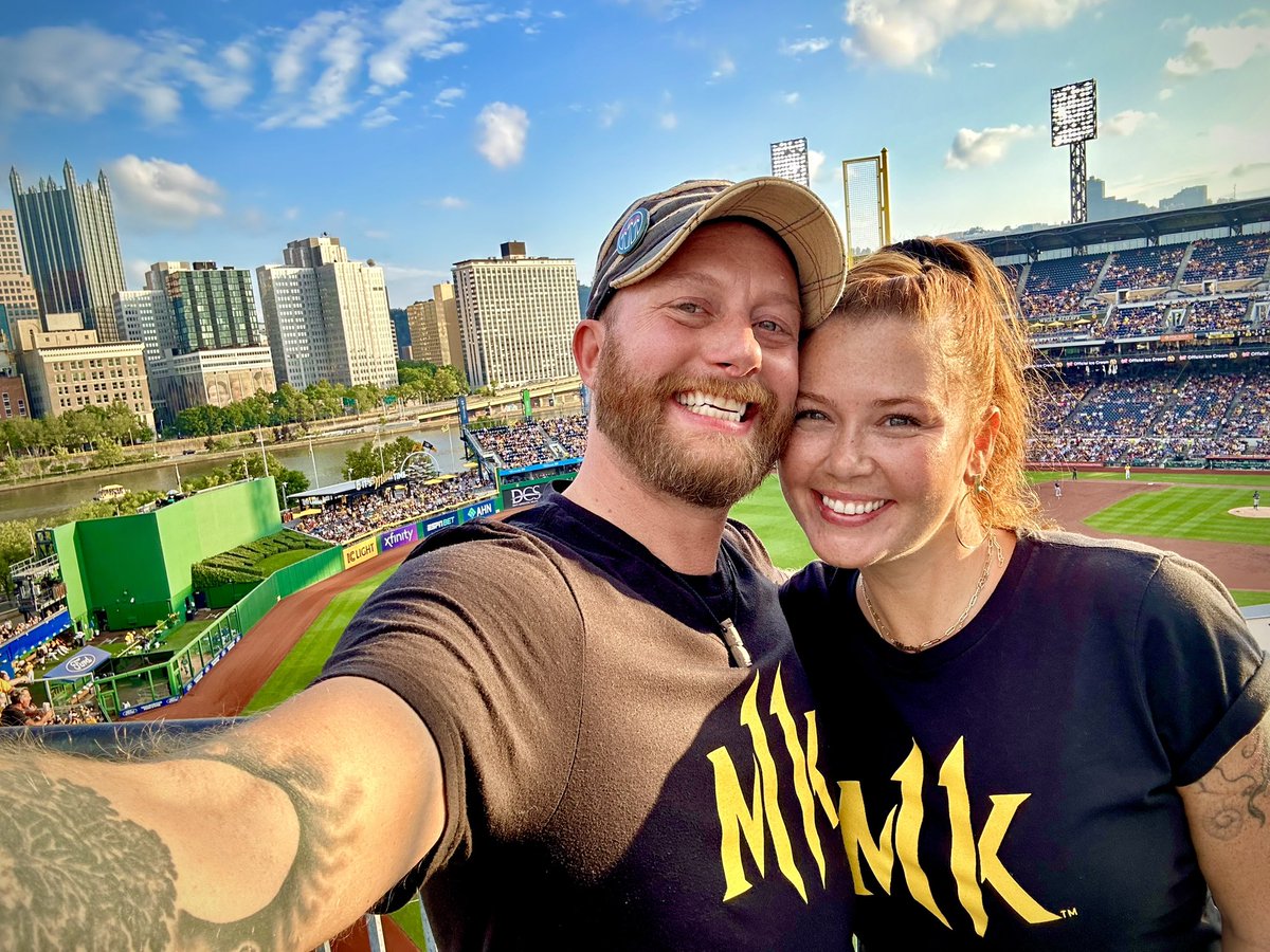 79Sac's tweet image. In The Burgh at the @Pirates game repping @MK_NetherRealm #MortalKombat1 with my lovely @redsnapper04! 🐉 ⚾️