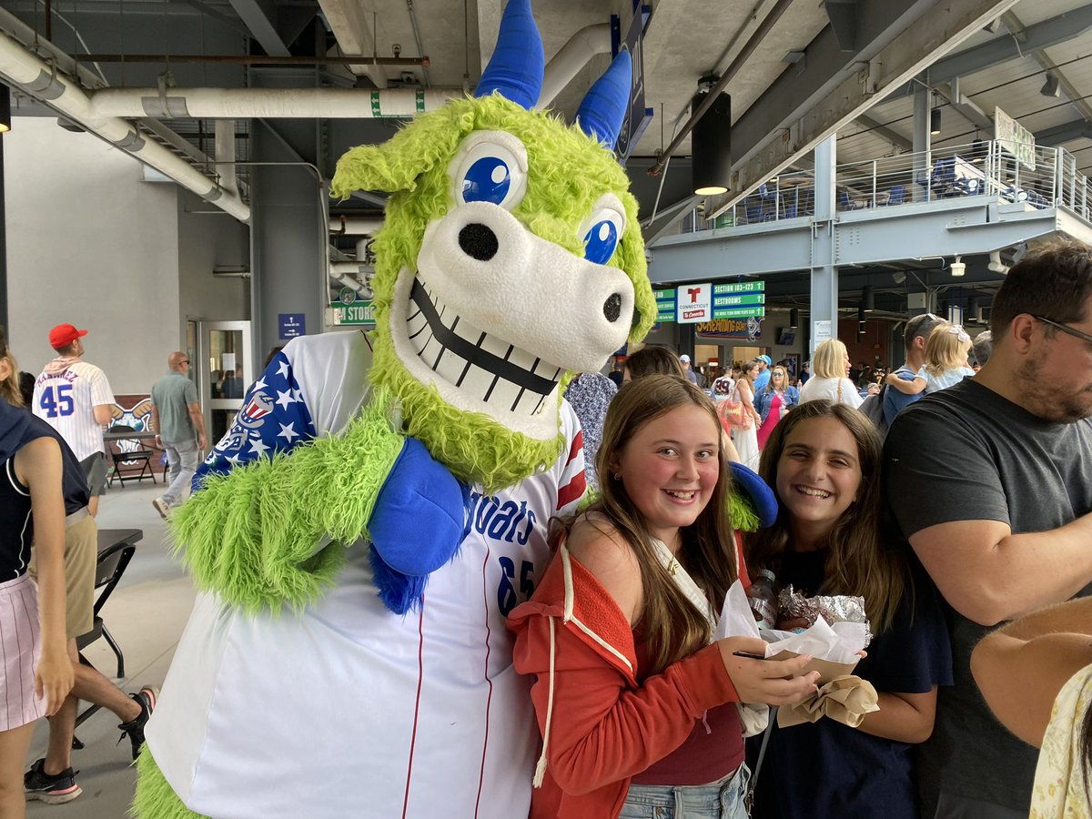 DannyKeystone's tweet image. Great night for a ball game! @GoYardGoats #nogoatsnoglory
