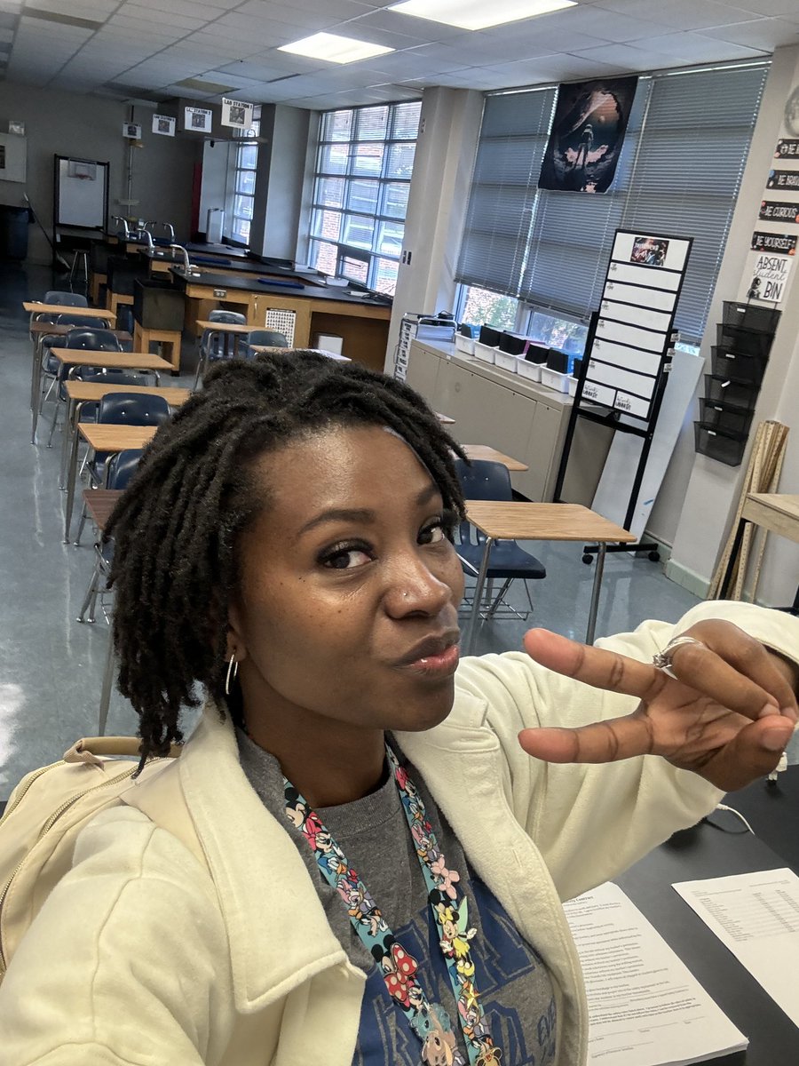 TeachwithChar's tweet image. First week of the school year: ✔️ Grateful for my science squad who made my birthday extra sweet with a snack surprise! Feeling loved and ready for the year ahead with these amazing 8th graders. 🥳🧪 #BirthdayBlessings #ScienceTeamLove #FirstWeekSuccess #RISDBetheOne