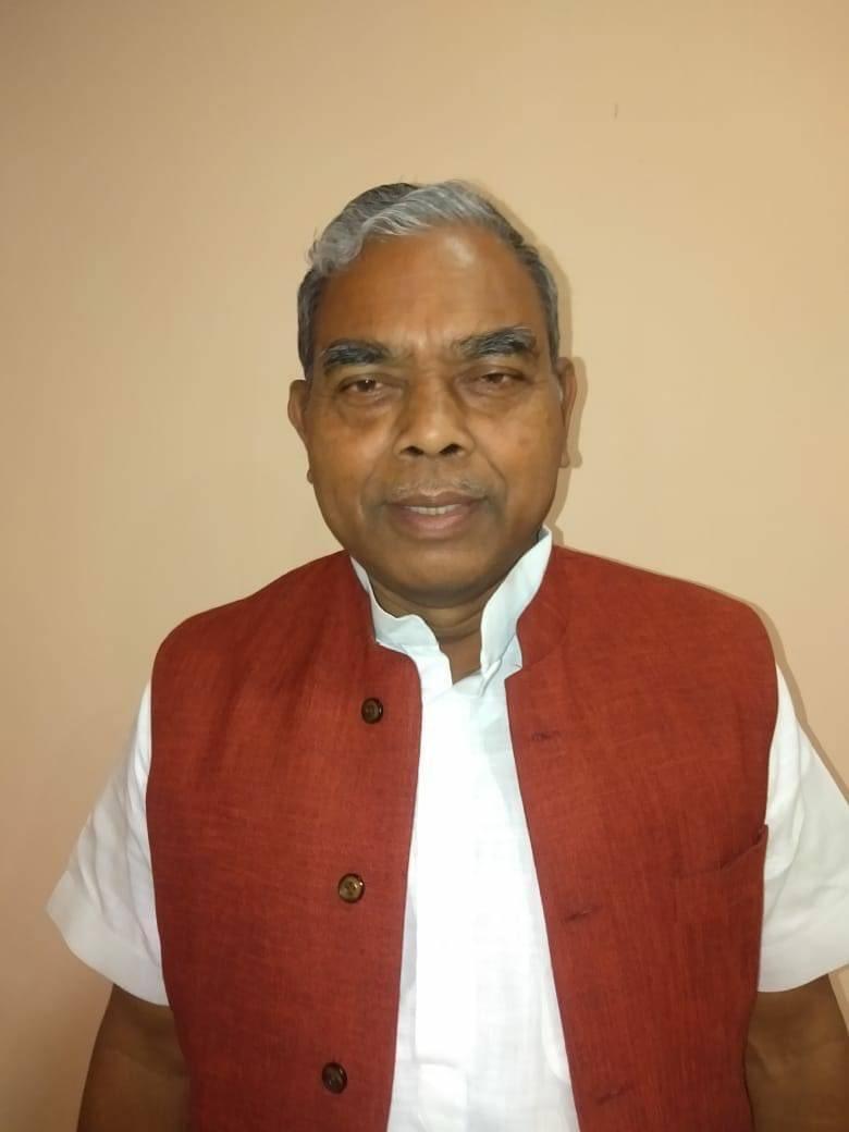 INCJharkhand_'s tweet photo. प्रदेश अध्यक्ष के रूप में मुझ जैसे एक साधारण कार्यकर्ता पर भरोसा जताने के लिए मैं अपने नेता आदरणीय सोनिया गांधी जी, राष्ट्रीय अध्यक्ष श्���ी @kharge जी, आदरणीय @RahulGandhi जी, संगठन प्रभारी @kcvenugopalmp जी एवं प्रदेश प्रभारी @GAMIR_INC का आभार व्यक्त करता हूँ;- श्री केशव महतो जी https://t.co/L6phIU6b8k