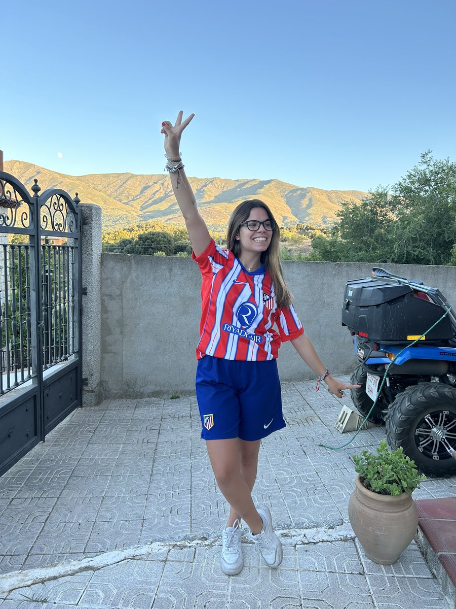 ꜱᴀɴᴅ tweet media