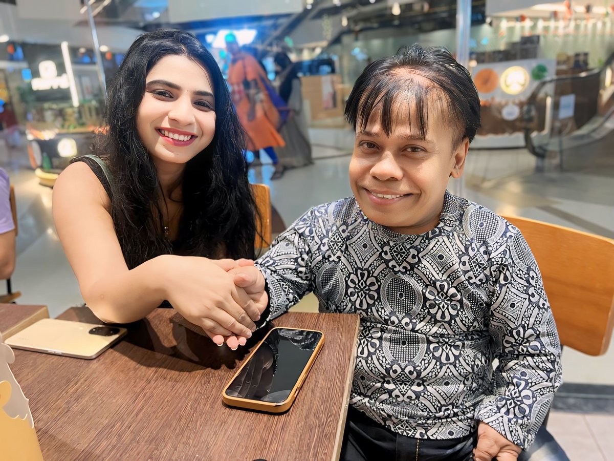 nikitarofficial's tweet photo. Childhood memories with @KKGOSWAMIActor ji🥰🥰 https://t.co/1I6cjtS010