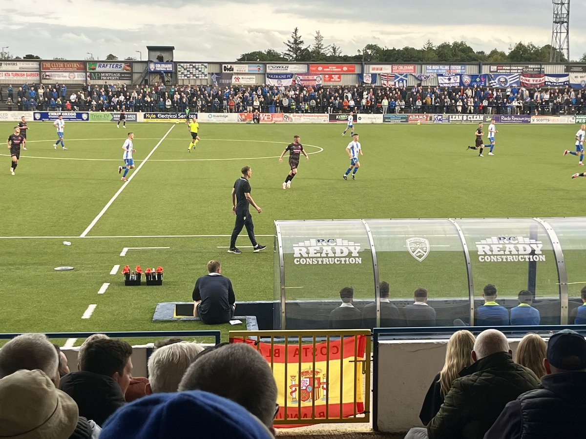 PaulVance63's tweet photo. Coleraine v Ballymena United - NIFL Premiership - Coleraine Showgrounds, Ballycastle Road, Coleraine, Co Londonderry… #COLBAL #SportsDirectPrem #COTB #Bannsiders #COSB #NIFL https://t.co/tvS0ypG4Qg