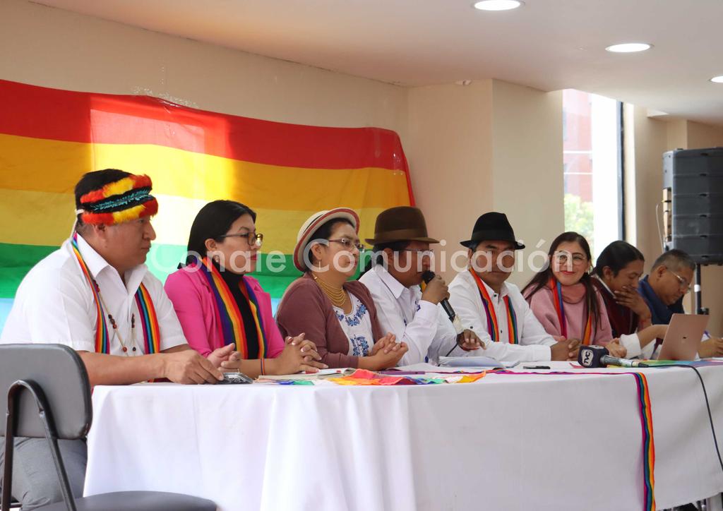 ⭕ #Elecciones2025Ec | Así se desarrolla la Gran Asamblea de la CONAIE y el Movimiento #Pachakutik, 
con el objetivo de debatir la construcción de la unidad de las izquierdas y llegar a acuerdos 
electorales para las próximas #Elecciones2025Ec.
El #Ecuador  atraviesa una crisis