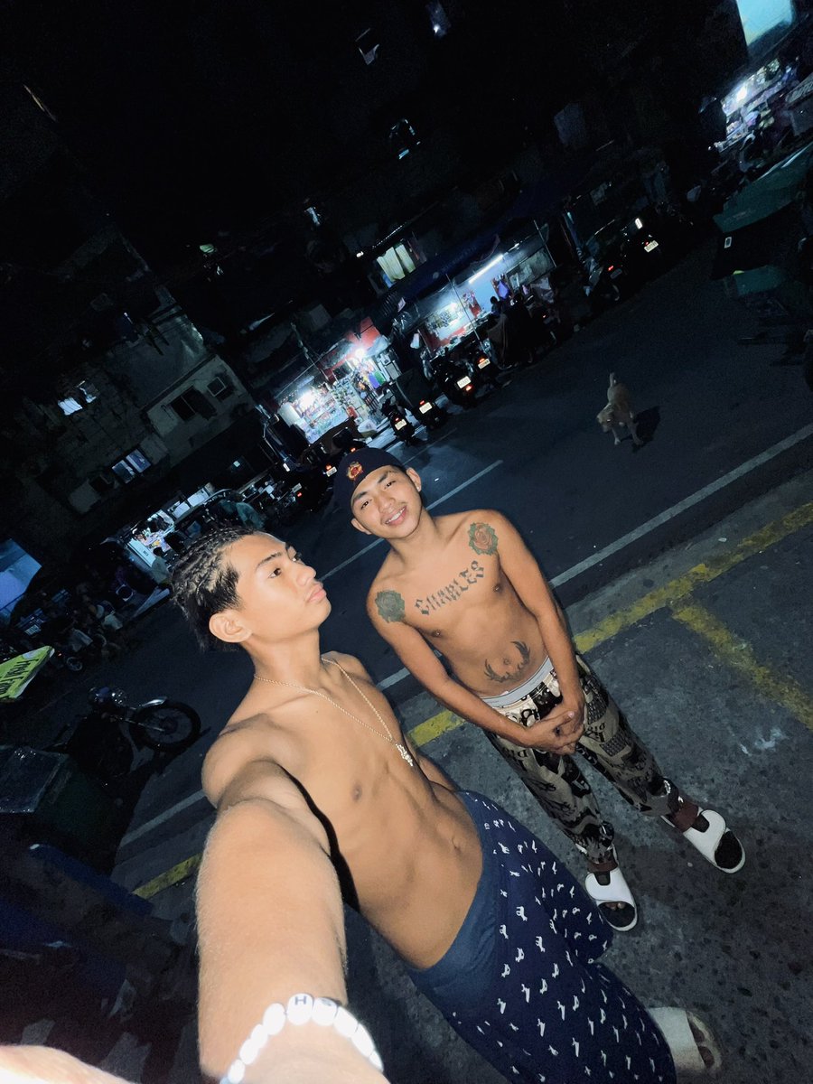 lukes071's tweet photo. pano ba to? @Jamesprgrn https://t.co/OOI8QTi6LD