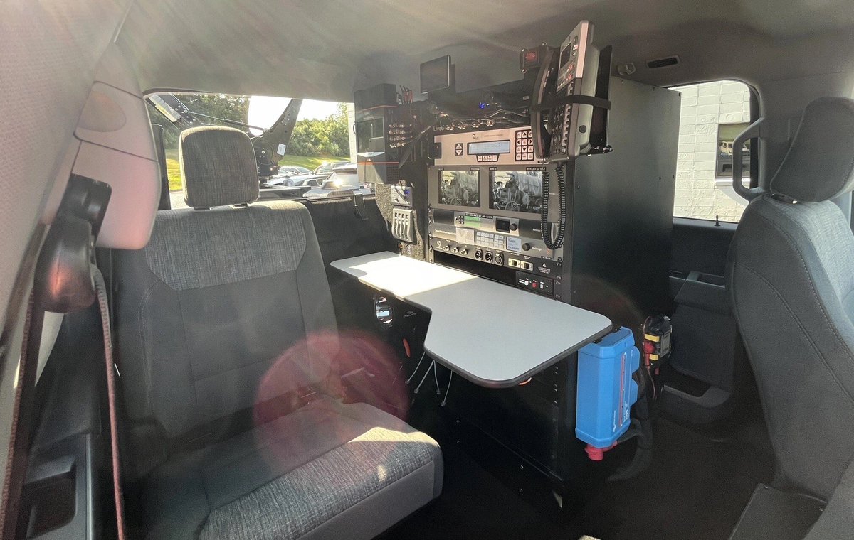 FLYMOTIONmedia's tweet photo. The latest #commandvehicle has been delivered! This was a collaborative effort between #FLYMOTION, AMT and WFSU/Florida State University's engineering team. The truck will support broadcasting operations for students and The Florida Channel.
More info: https://t.co/6SyQNk9JAN https://t.co/DbgAYXfr1b