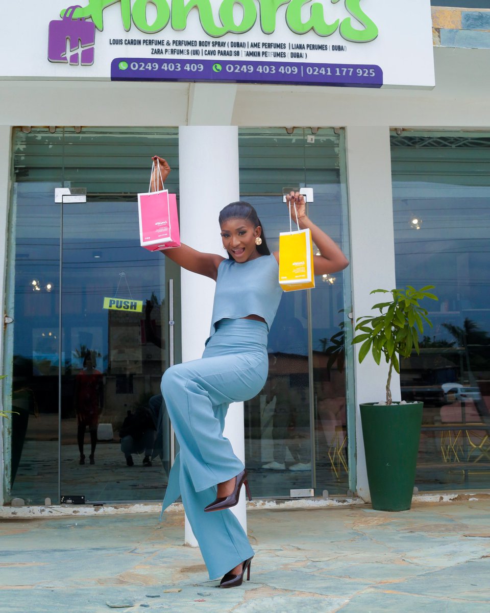 _officialtessy's tweet photo. Thrilled to partner with Honoras Lip Care Beauty Gh as their newest Brand Ambassador! 🌺 Get ready for all things lip love—hydration, color, and the perfect pout.

Costume: @adwoa_styles 
MUA: @brown_idol_makeover 
Hairstylist: @leejaylooks 
📸 : @alfyimages 

#Tessy
#Martess https://t.co/ws2YKUWukR