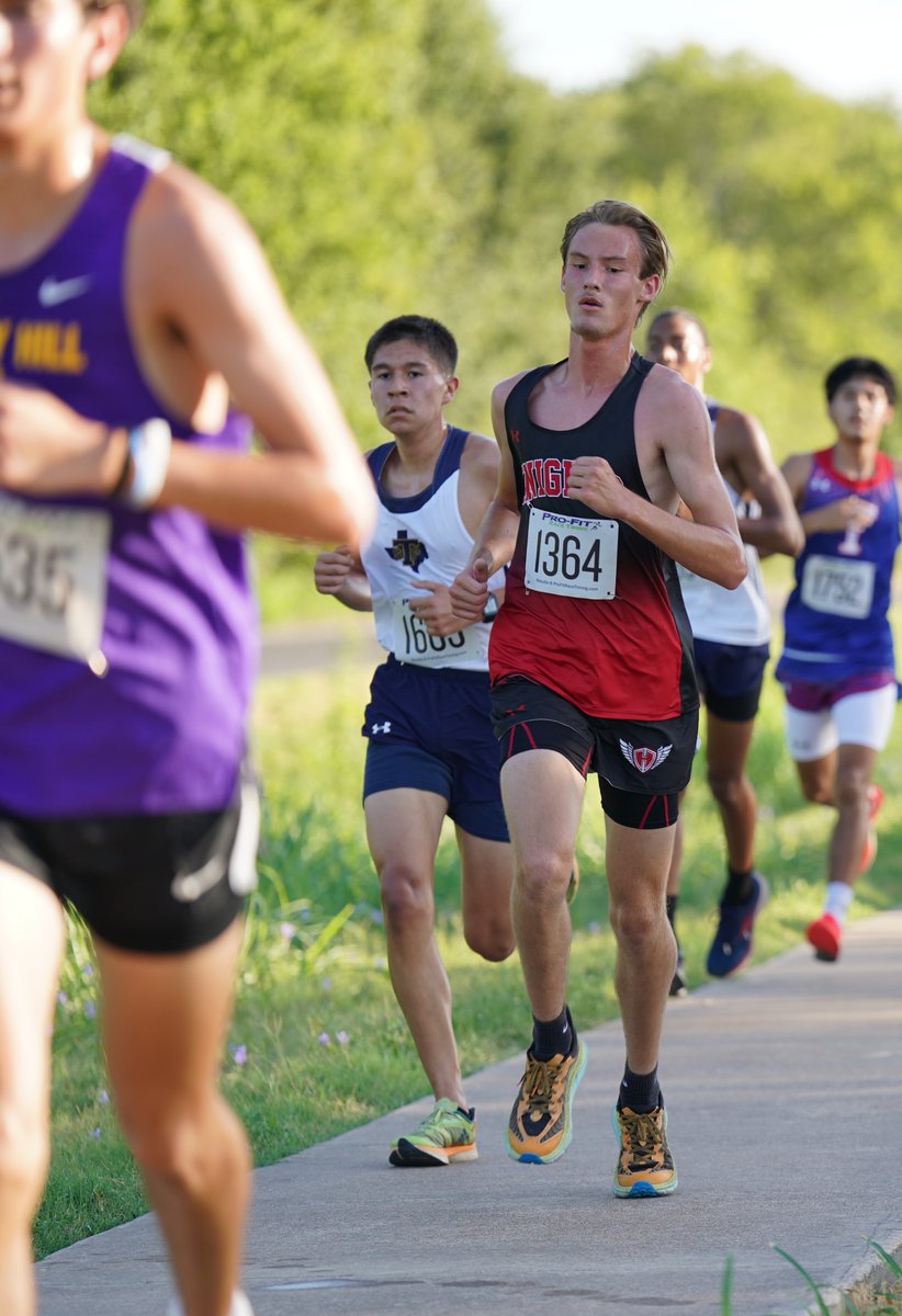 KilleenISD_'s tweet photo. Killeen ISD cross country runners blazed a trail through heat and humidity Friday morning in the season-opening Temple Invitational at Lions Park. Official results aren't posted yet but our photo gallery is. Check it out! #WeAreKISD
📷https://t.co/ztOUjdpLEH https://t.co/IiyQDClI6l
