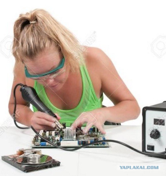 same_game_name's tweet photo. @eevblog Security footage of real LV Hilton hackers: https://t.co/h1wVMGm0QR