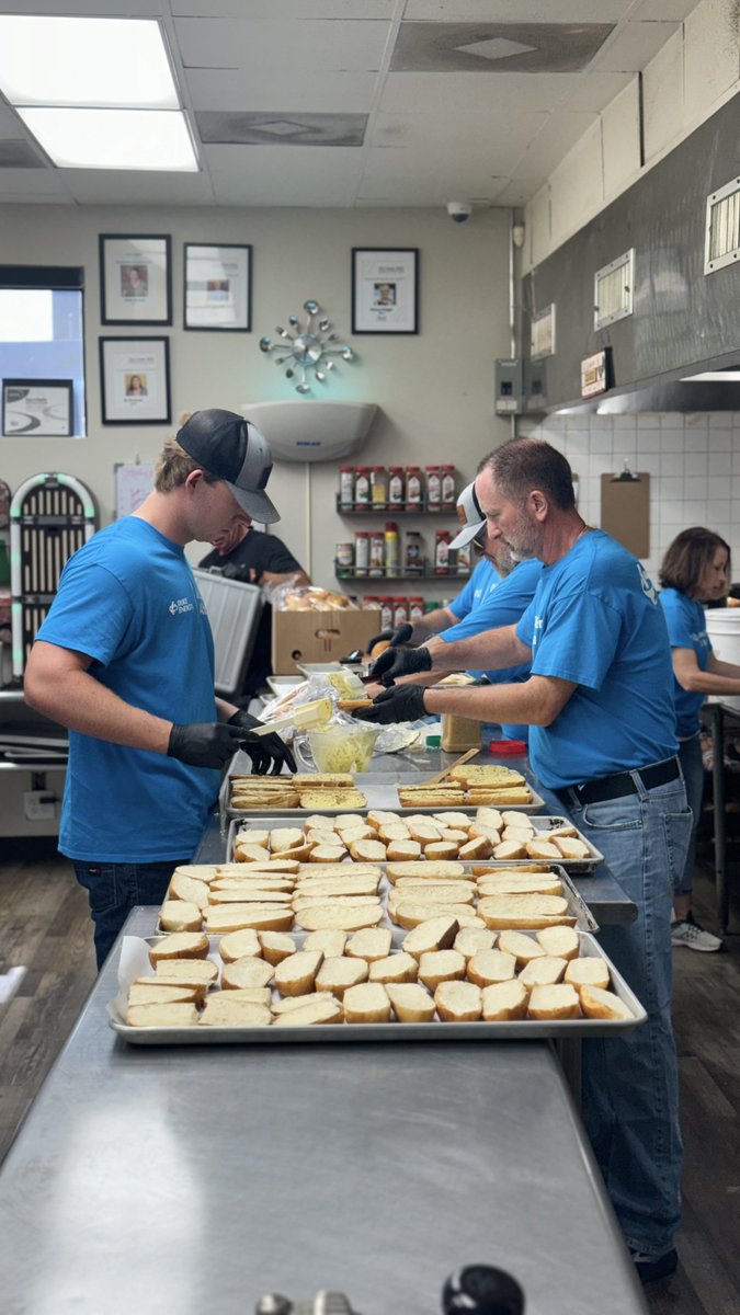 Jeff Flanagan (@f3_poptart) on Twitter photo Shoutout to the team from Marshall Steam Station who spent their day volunteering at The Corner Table in Newton NC. The Marshall Community Service Team also gifted them with a $7,500 donation. Together we're making a difference, one plate at a time. 🍽️💙 <a href="/DukeEnergy/">Duke Energy</a> #DukeInAction Shoutout to the team from Marshall Steam Station who spent their day volunteering at The Corner Table in Newton NC. The Marshall Community Service Team also gifted them with a $7,500 donation. Together we're making a difference, one plate at a time. 🍽️💙 <a href="/DukeEnergy/">Duke Energy</a> #DukeInAction