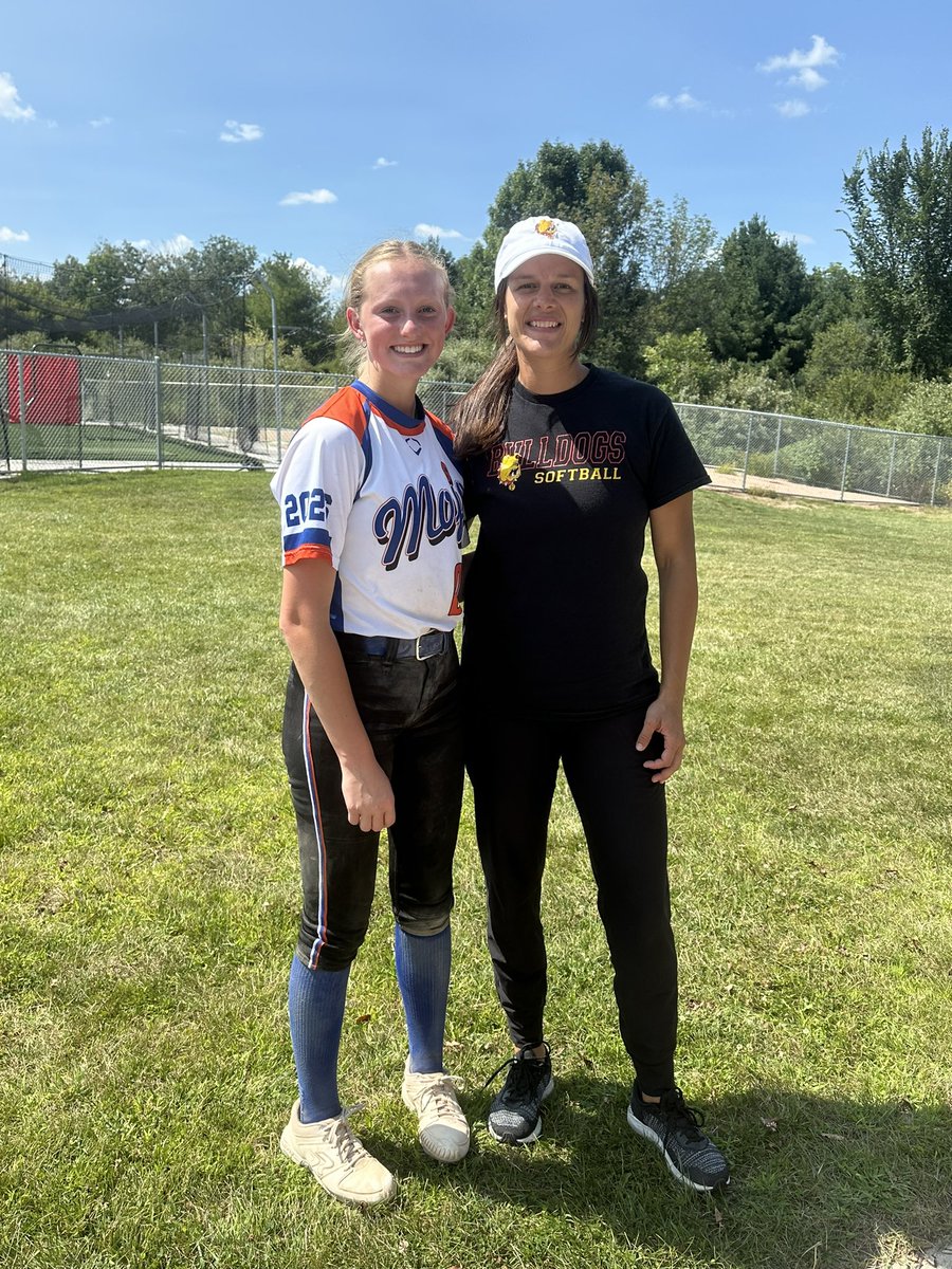 HayleeAwrey2026's tweet photo. Thank you @FSU_SB for hosting a fun camp at your home field on Tuesday. It was great to meet everyone! @schumann_jake https://t.co/DVNK7t2l5s