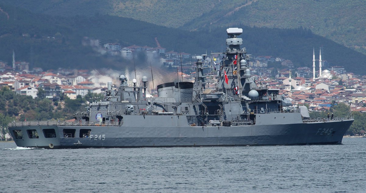 Yerli ve Milli Savunma Sanayi'nin Önemine Çarpıcı Bir Örnek

Yunanistan'ın sahip olduğu dört MEKO200HN sınıfı firkateyn (Hydra), Türkiye'nin de envanterinde bulunan MEKO sınıfı (Barbaros) 4 gemiyle aynıdır.

Türkiye, bu gemilerin modernizasyonlarını kendi imkanlarıyla, milli ve