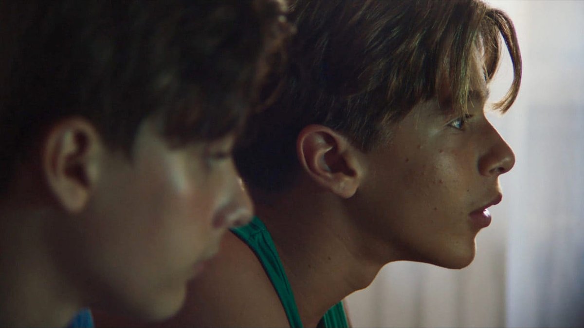 The Dependent Variables (2022)  Le variabili dipendenti
Kısa filmle ilgili Blog sayfası
bit.ly/3M9PLGQ
#comingofagegayshortfilm #growingupgayshortfilm #TheDependentVariables2022 #Levariabilidipendenti #filmdizikitaptrblogspot #lgbtqkısafilm #tt17155136 #lubunya #kısafilm