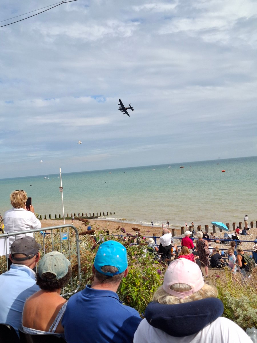 Eastbourne Airshow tweet media